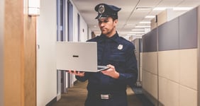 powerdms-assets-photos-134-cop-computer-training