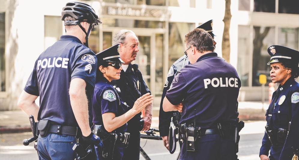 police-officers-standing-and-talking